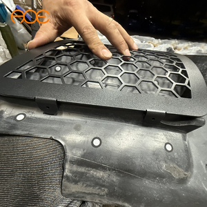 Kit de Guardabarros de Aleación de Aluminio y Placa Antirrayas para el Arco de la Rueda Delantera para BMW M3 M4 F80 F82 - Product Image 5