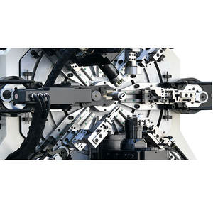 13-Achsen-CNC-Sammelschienenbiegemaschine 30,0*4,0mm Kupfer aluminium für Fahrzeuge mit neuer Energie - Product Image 4