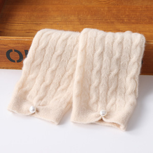 Vente en gros de nouvelles mitaines en tricot élégantes personnalisées pour femmes avec couleur personnalisée - Product Image 2