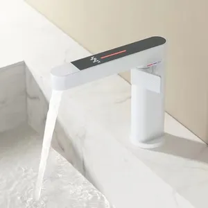 Sensore di rubinetto per bagno digitale per lavabo e lavabo per lavabo smart touchless con irroratore estraibile a controllo magnetico per ricarica wireless