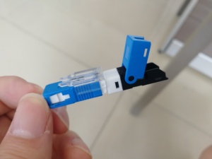 Conector rápido SC UPC ESC 250D Baja pérdida de inserción <span class=keywords><strong>APSC</strong></span> Cable de caída FTTH Red WiFi Herramienta Conector rápido de fibra óptica para interiores - Product Image 3