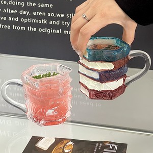 Taza de Café con Forma de Libro Pintada a Mano, Nueva Tendencia, Vidrio de Borosilicato Alto, Taza Decorativa Creativa y Novedosa para Regalo de Lectores - Product Image 4