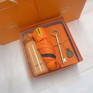 New Stock Ideas 2023 Gift Sets for Women New Style Christmas Gifts for Her Promotional Corporate Gift Set for Staff Colleague - Product Image 3