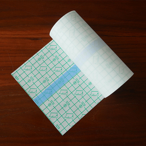 Rouleau de pansement de soin de tatouage de marque privée Film adhésif transparent et imperméable Film de protection et de récupération du derme de la seconde peau - Product Image 5