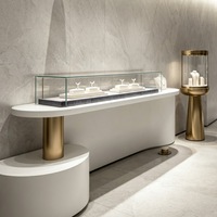 Vitrine murale haut de gamme pour bijoux, ensemble de présentoirs en verre, table console, vitrine sur piédestal rond avec éclairage LED pour bijouterie