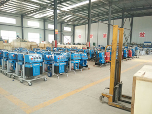 เครื่องพ่นโพลียูเรียราคาประหยัดสำหรับป้องกันประติมากรรมจากน้ำ - Product Image 3