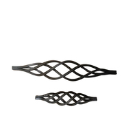 Poteaux de panier en acier forgé, article de jardin, pièces en fer forgé, balustre forgé, main courante d'escalier en fer forgé, ornements décoratifs