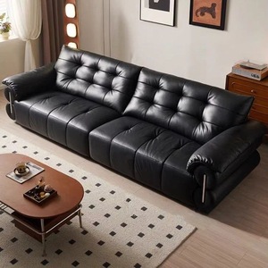 Set <span class=keywords><strong>Divano</strong></span> Vintage Italiano in Pelle Nera a Grana Piena, 3 Posti Trapuntato con Poltrona <span class=keywords><strong>e</strong></span> Pouf, Arredamento per Soggiorno - Product Image 3