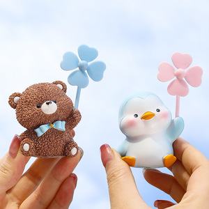 ตุ๊กตาเรซิ่นตกแต่งรถยนต์ หมุนได้ รูปหมีและเป็ดการ์ตูน ของตกแต่งภายในรถยนต์ - Product Image 1