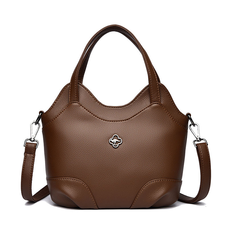 สีน้ำตาล