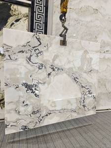 Mesa de Comedor de Mármol Blanco de la Mejor Calidad con Base de Metal Dorado para 4-6 Personas, Ideal para Restaurantes de Lujo y Salas de Estar - Product Image 4