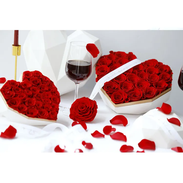 Hari Valentine dan Souvenir Pernikahan Mewah Diamond Bentuk Abadi Bunga Hati Diawetkan Mawar Di Kotak