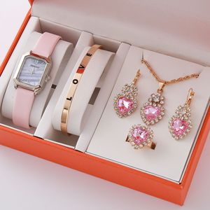 Ensemble de montres à quartz pour femmes élégantes, bijoux en forme de cœur et bracelet, ensemble cadeau pour anniversaire et anniversaire de mariage - Product Image 3