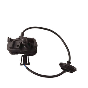 มอเตอร์ฝาถังน้ำมัน Shuangyi รุ่น 6RD810773B สำหรับรถยนต์ Volkswagen Polo ปี 2011-2019 - Product Image 3