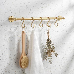 Rail <span class=keywords><strong>de</strong></span> <span class=keywords><strong>cuisine</strong></span> suspendu en or brossé <span class=keywords><strong>de</strong></span> qualité supérieure avec crochets en S |   Étagère <span class=keywords><strong>de</strong></span> rangement murale en laiton |   <span class=keywords><strong>Barre</strong></span> porte-serviettes <span class=keywords><strong>de</strong></span> luxe <span class=keywords><strong>pour</strong></span> salle <span class=keywords><strong>de</strong></span> bain - Product Image 6