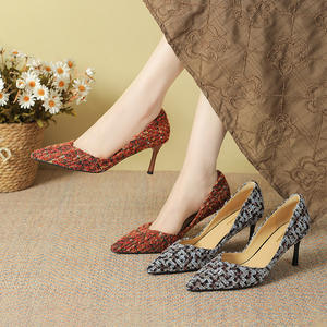 Zapatos Unisex de Tacón Bajo con Punta Puntiaguda, de Cuero Genuino, Diseño Calado, Estilo Moderno 2026, Cómodos y Resistentes al Agua - Product Image 6