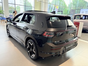 Nouvelles voitures Volkswagen <span class=keywords><strong>Golf</strong></span> 8.5 R-Line 2025 300TSI 1.5T DSG Automatique LHD Vente en gros Exportation <span class=keywords><strong>Prix</strong></span> compétitif En stock - Product Image 4