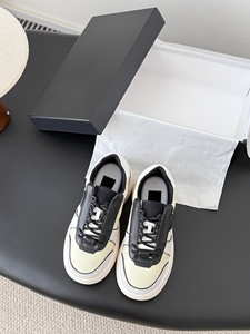 รองเท้ากีฬาแบรนด์ดีไซเนอร์สุดหรูสำหรับผู้ชายและผู้หญิง รองเท้ากีฬาเสริมส้นพื้นหนาสำหรับฤดูใบไม้ผลิ รองเท้ากีฬาที่ใส่สบาย - Product Image 5