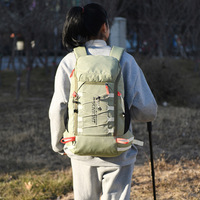 Sac à dos de montagne léger 40L avec sifflet de survie, imperméable et respirant, pour la randonnée, le camping et les activités de plein air