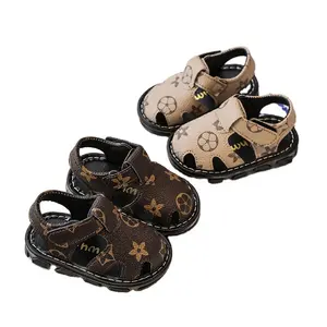 2023 Summer new baby shoes package head anti-kicking toddler shoes nonslip soft bottom boys girls flash children sandals