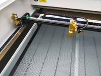 Machine laser CNC à fibre Hauser 1060 M2, gravure et découpe haute précision pour pierre/caoutchouc/bois/MDF/cristal, prise en charge DXF, vente directe usine