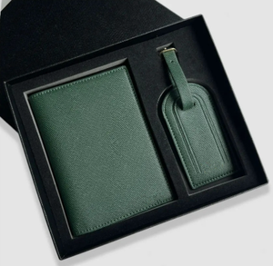 Ensemble d'accessoires de voyage en cuir PU <span class=keywords><strong>personnalisé</strong></span> motif lettre couverture de passeport étiquette de <span class=keywords><strong>bagage</strong></span> <span class=keywords><strong>porte</strong></span>-passeport - Product Image 2