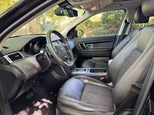 Land Rover <span class=keywords><strong>Discovery</strong></span> d'occasion <span class=keywords><strong>2018</strong></span> SUV Transmission automatique Sièges en cuir 110 000 kilomètres Voiture privée durable - Product Image 4