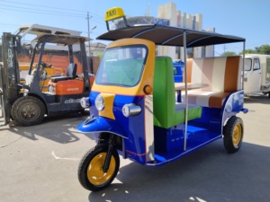 Oferta Especial: Mototaxi Piaggio Ape de 3 Ruedas, 200cc, 4 Pasajeros, con Motor de Gasolina, Triciclo de Reparto, Triciclo Taxi - Product Image 6