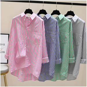 I-0707 Nuova <span class=keywords><strong>Giacca</strong></span> <span class=keywords><strong>Camicia</strong></span> Casual da <span class=keywords><strong>Donna</strong></span> Stile Coreano Primaverile e Autunnale, Corta Davanti e <span class=keywords><strong>Lunga</strong></span> Dietro, a Righe Verticali - Product Image 1