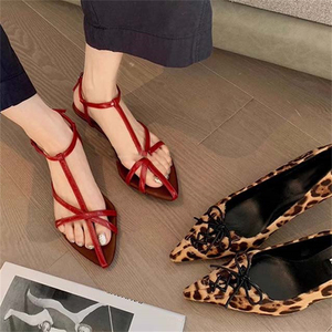 รองเท้าแตะแบบสวม XSD รุ่นใหม่ประจำฤดูร้อน ปี 2025 ลายไขว้ ดีไซน์หรูหราและสวมใส่สบาย - Product Image 4