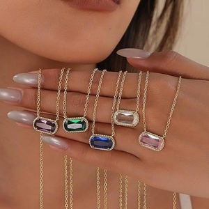 Collar con Piedra de Nacimiento Más Vendido 2026 para Mujer, Chapado en Oro de 18K, Acero Inoxidable, Colgante de Zirconia, Joyería de Cumpleaños, Venta al por Mayor a Granel - Product Image 4