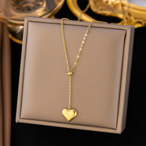 Lujo 18K chapado en oro de acero inoxidable corazón mariposa colgante collar <span class=keywords><strong>mujeres</strong></span> doble superposición cadena cubana collar joyería - Product Image 6