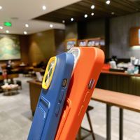 Coque de téléphone antichoc en gros avec porte-cartes 3-en-1, étui en silicone dépoli pour iPhone 17 16 15 14 13 12