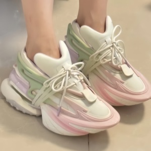 รองเท้าผ้าใบดีไซน์เนอร์แบรนด์ Balmainer คุณภาพสูง ดีไซน์ทันสมัย สีสันโดดเด่น รองเท้าลำลองสำหรับผู้ชาย สไตล์ยานอวกาศ เหมาะสำหรับเดินเล่นและเล่นกีฬา บุด้วยผ้าตาข่าย - Product Image 6