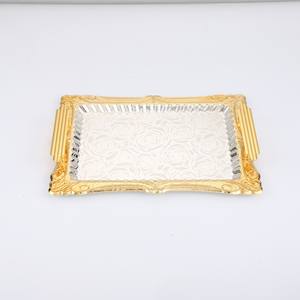 Ensemble de dîner rectangulaire de Dubaï Plateau de service en métal à motif de dentelle bicolore écologique avec plateau en fer inspiré du style arabe - Product Image 3