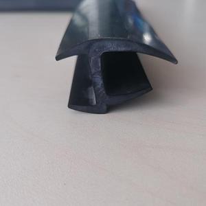 Bande <span class=keywords><strong>d</strong></span>'étanchéité en silicone résistante aux hautes températures Bande LED à haute résistance à l'usure Tube en caoutchouc de silicone Système de ventilation Bon caoutchouc - Product Image 4