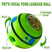 Jouet pour chien en plastique multifonction Yinuo, distributeur de friandises de Noël, balle pour animaux de compagnie avec couineur et trous