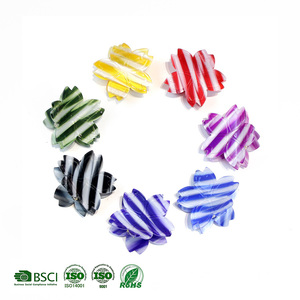 Barrette à cheveux en acétate de 6 cm en forme de fleur, rayures colorées, vente en gros personnalisée, barrettes à cheveux en forme de fleur, écologiques, fraîches, design de créateur - Product Image 3