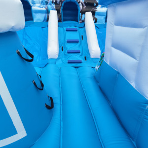 Château gonflable géant de qualité commerciale en PVC de 0,55 mm pour l'hiver, avec toboggan, thème royaume des glaces, garantie 3 ans, capacité 500 kg - Product Image 5