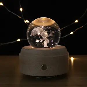 아기 방을위한 회전하는 뮤직 박스와 창조적 인 전자 선물 램프 장식 3D 크리스탈 볼 야간 조명