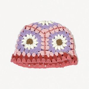 Sombrero de Ganchillo Floral Hecho a Mano al por Mayor, Unisex, con Bordado 3D, para Playa y Negocios - Product Image 4