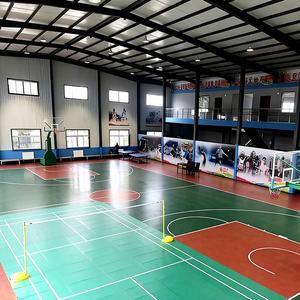 Abri de tennis en acier galvanisé à construction rapide et personnalisé, isolé pour les écoles de formation, avec un design moderne et une durée de vie de 50 ans - Product Image 1