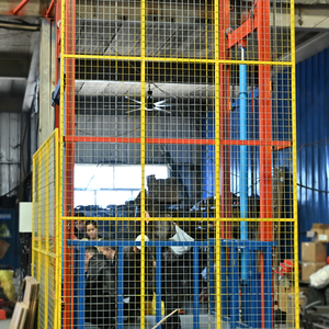 Pengangkat kargo elektrik vertikal untuk penggunaan rumah dan komersial dengan kapasitas beban tinggi dan fitur pemasangan rel panduan - Product Image 4