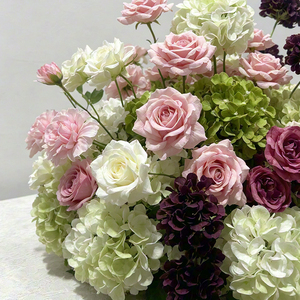 Centro de Mesa de Flores Artificiales de Seda Realistas en Tonos Neutros con Hortensias Verdes para Ceremonias de Boda y Decoración de Mesas de Hotel - Product Image 2