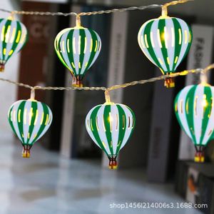 Guirlande lumineuse LED en fer forgé avec design montgolfière, idéale pour les fêtes, la chambre, le camping et la décoration de Noël - Product Image 5