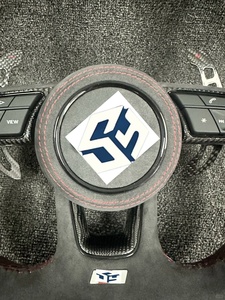 Volant de voiture pour Audi, volant en cuir et fibre de carbone, palettes de changement de vitesse, bouton R8, Q2, Q3, Q4, Q5, Q7, Q8, A4, C8, A6, A7, 2020, <span class=keywords><strong>2021</strong></span> - Product Image 4