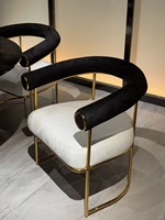 Ensemble de salle à manger de luxe italien haut de gamme, table et chaises en bois assemblées, modèle extensible, meubles