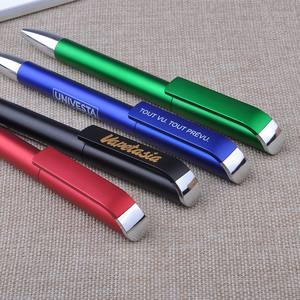 Bolígrafo Promocional Personalizado con Logotipo Empresarial, Cuerpo de Plástico con Diseño de Pluma y Tinta Multicolor - Regalo Publicitario para Hoteles y Conferencias - Product Image 4