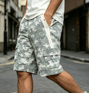 Shorts cargo camouflage personnalisés pour hommes, taille mi-haute, élastiques, respirants, en toile, avec logo imprimé, poches avant, style décontracté - Product Image 3