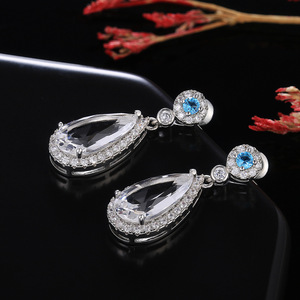 Orecchini a Goccia con Cristalli per Donne, Eleganti Accessori da Ufficio per Uso Quotidiano - Product Image 6